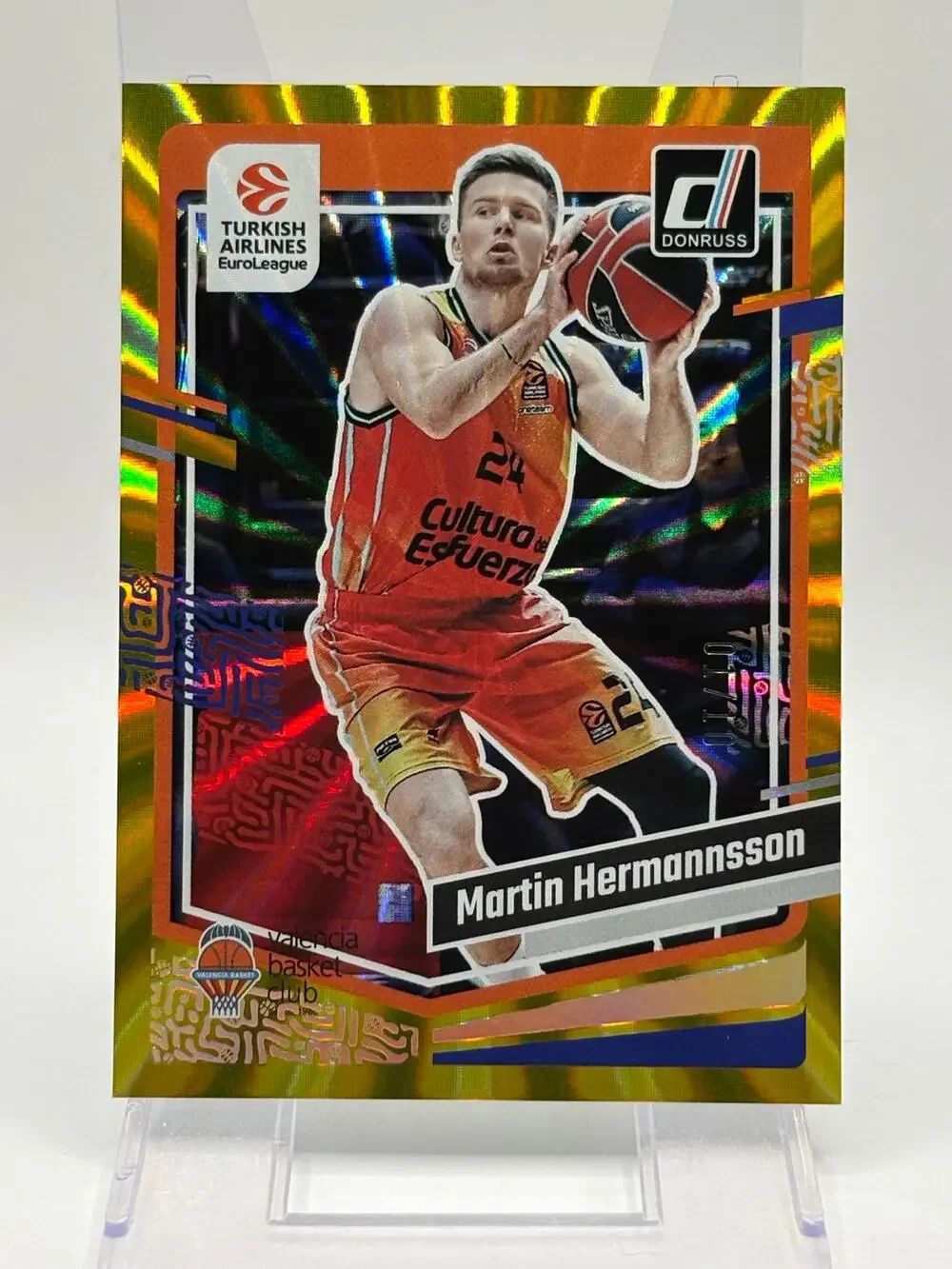 2023-24 Panini Donruss EuroLeague Martin Hermannsson Gold Laser Prizm 1/10 SSP